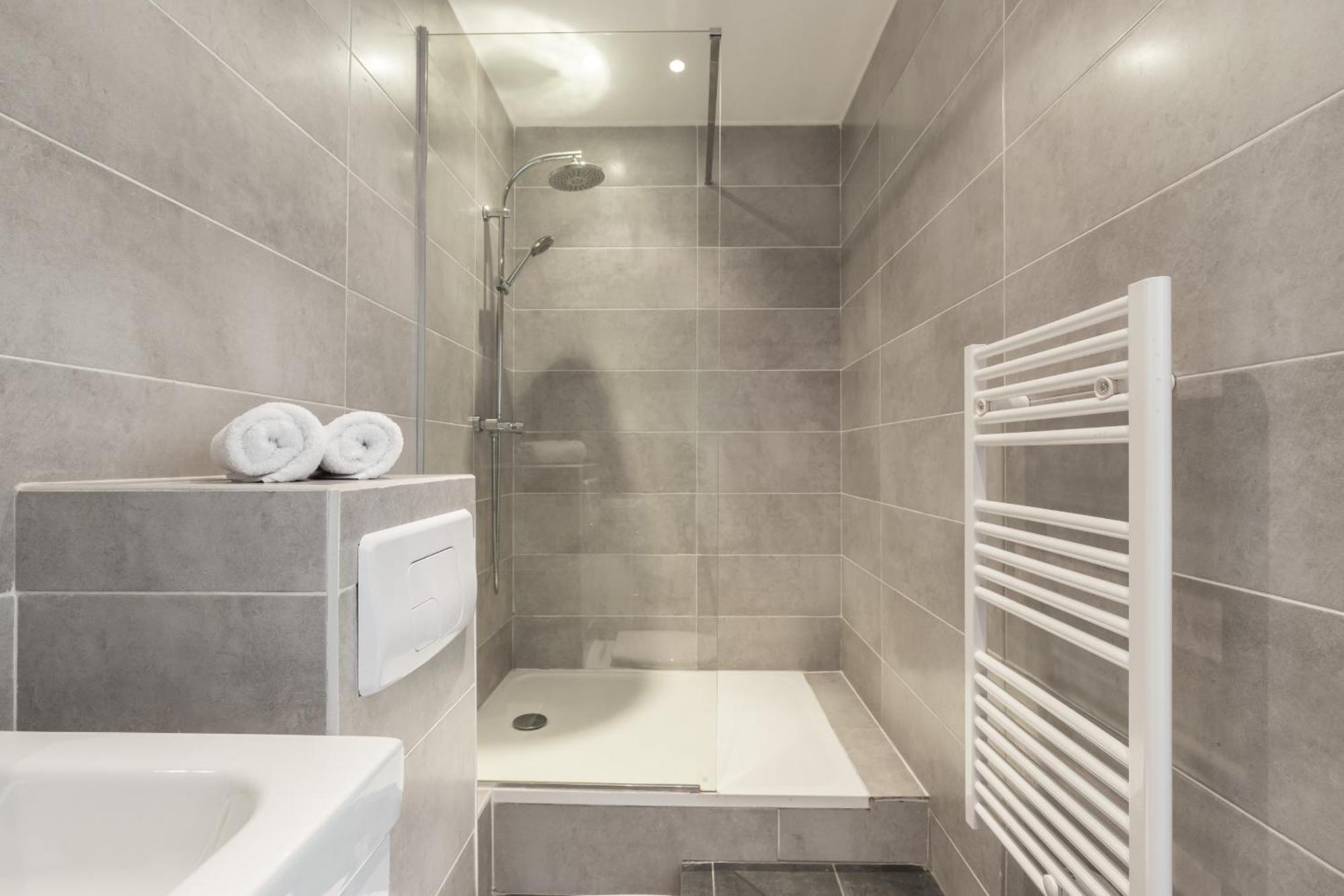 Magenta Square Central 1 Bdr With Ac نيس المظهر الخارجي الصورة